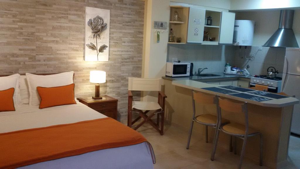 Apart Avenida Apartment *